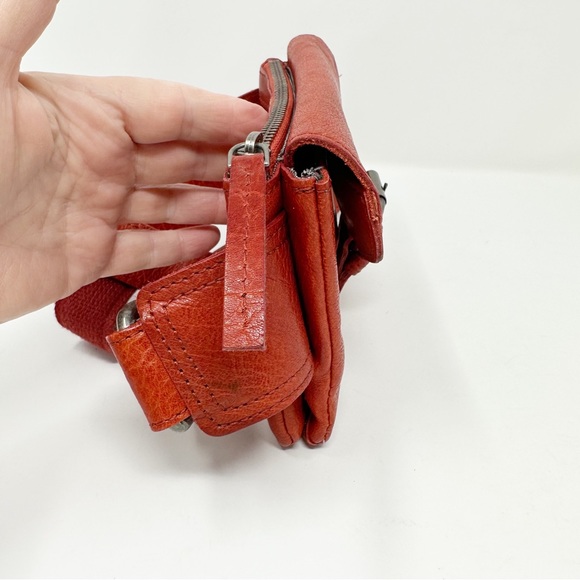 SPIKES & SPARROW RED LEATHER WAIST BAG WITH BUCKLE/FANNY PACK - Picture 2 of 15